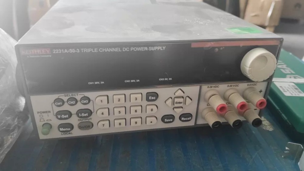 Keithley 2231A-30-3 Triple-Output DC Power Supply