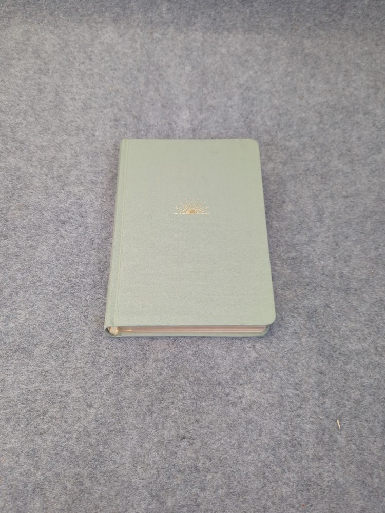 NLT DaySpring Hope and Encouragement Bible (Hardcover Deluxe, Seafoam Green)