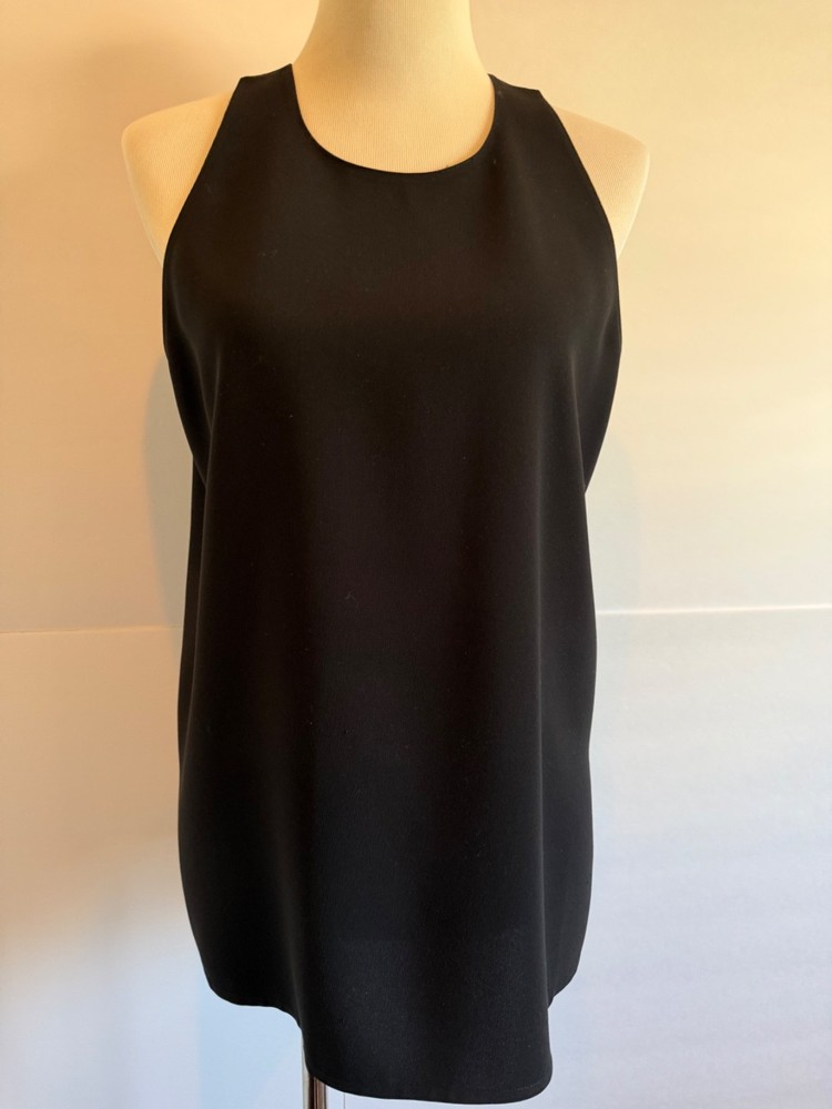 Vince solid black Size M Scoop Neck Sleeveless slight trapeze top