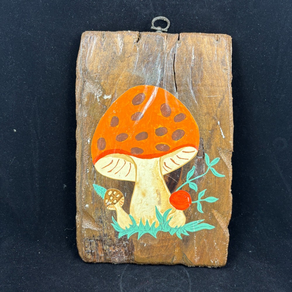 Barnwood Plaque Mushroom Decor MCM 11