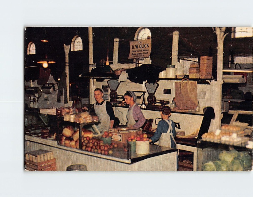 Postcard Amish Girls Tend Market Pennsylvania USA
