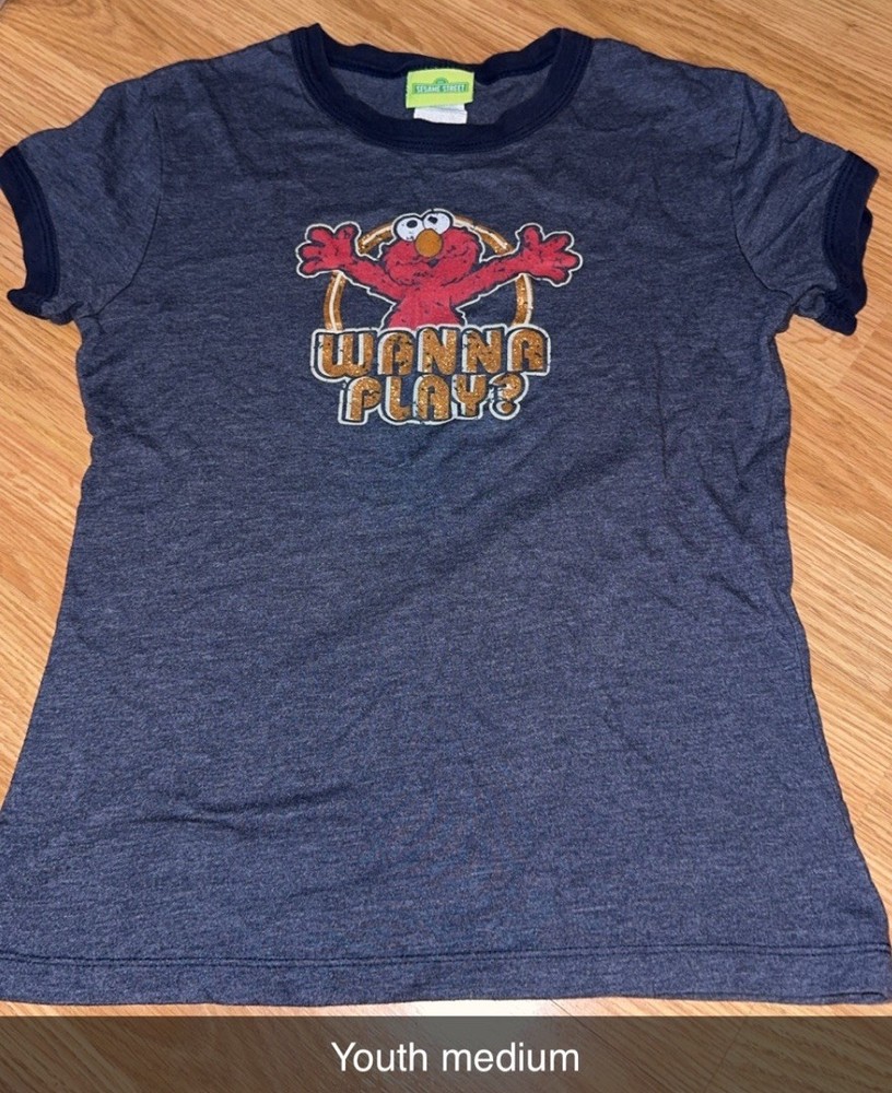 Vintage 2004 Jerry Leigh Sesame Street Wanna Play T Shirt Size Juniors Medium