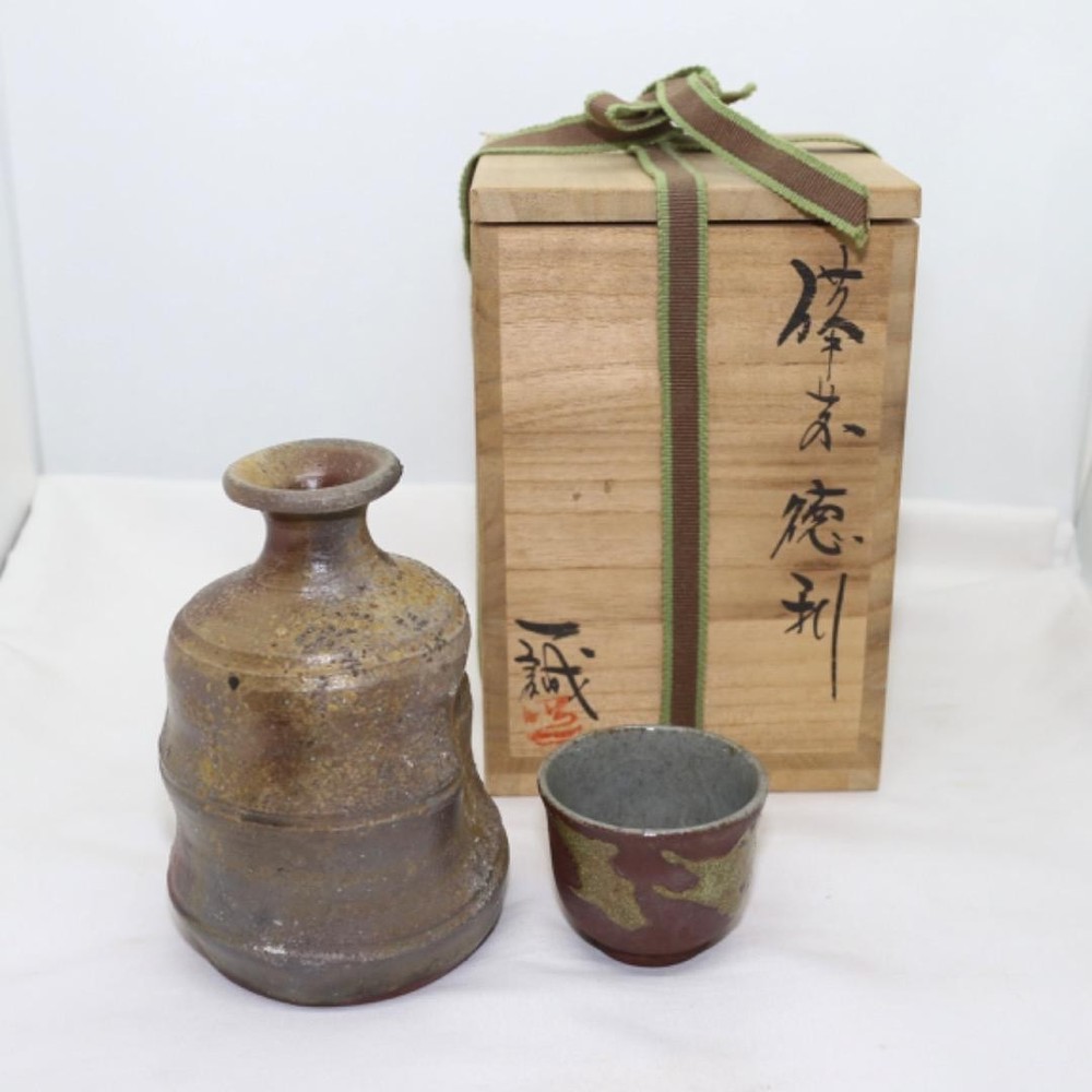 Bizen Ware Sake Bottle & Cup Set by Issei Ohira with Box Made in Japan