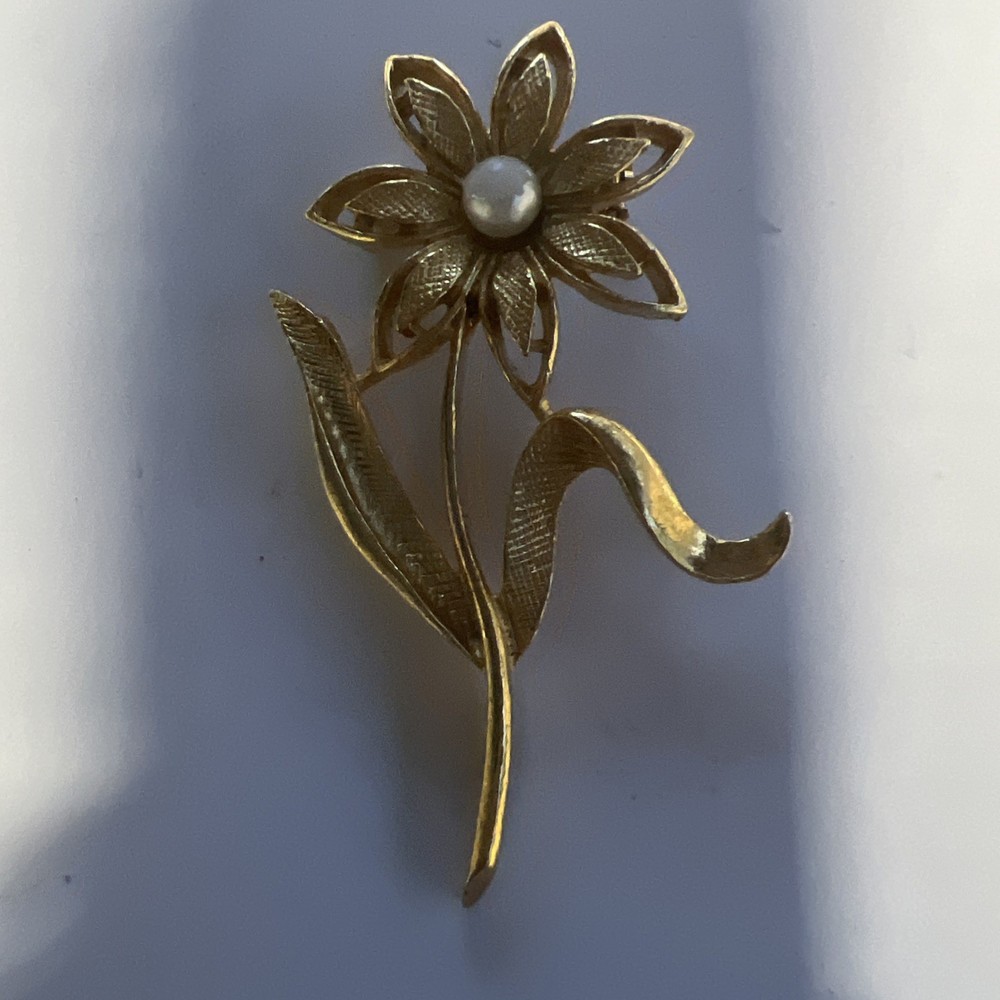 Vintage Gerry Flowers Brooch Pin