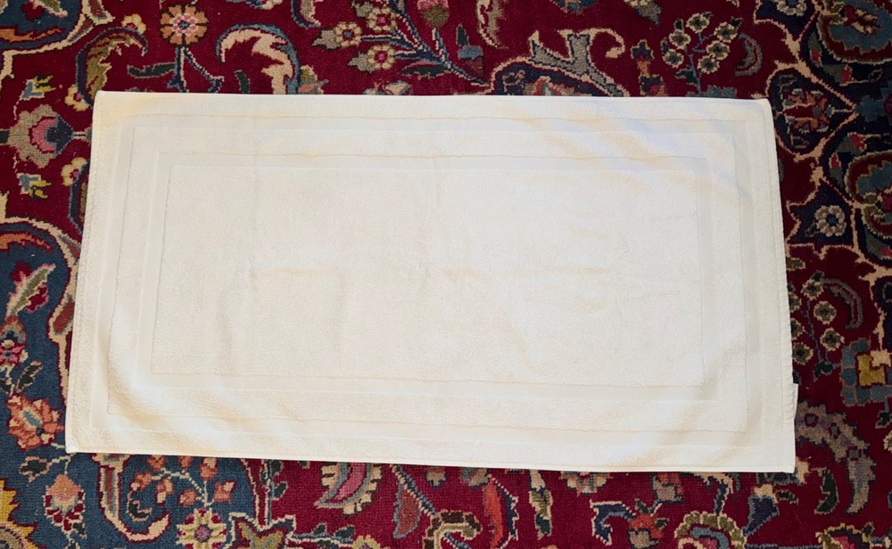 FRETTE 100% White Turkish Cotton Bath Mat 19”x 36”