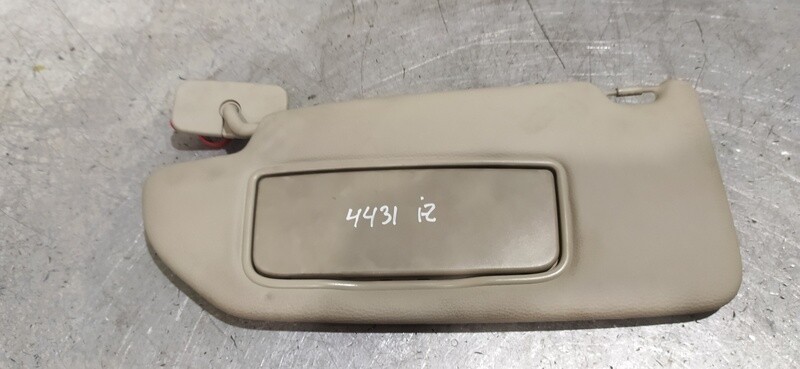 Volvo XC70 2.5 Turbo 20V Left Sun Visor Replacement 2000 Model 198148