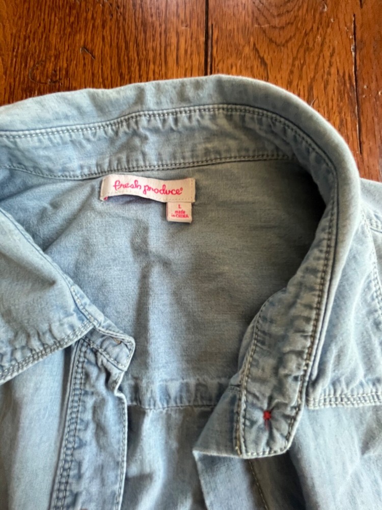 Fresh Produce Women’s size large denim long-sleeve