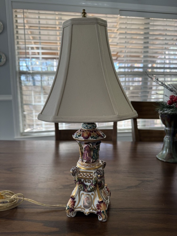 Vintage Handpainted Capodimonte Italian Porcelain Lamp Gorgeous - 19”
