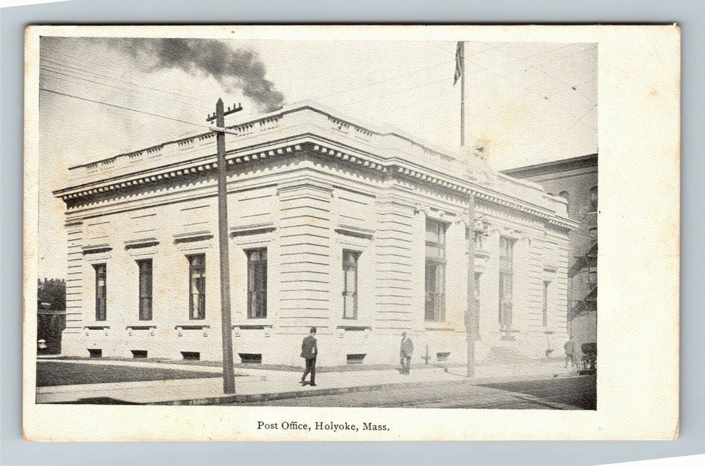 Holyoke MA-Massachusetts, Post Office Vintage Souvenir Postcard