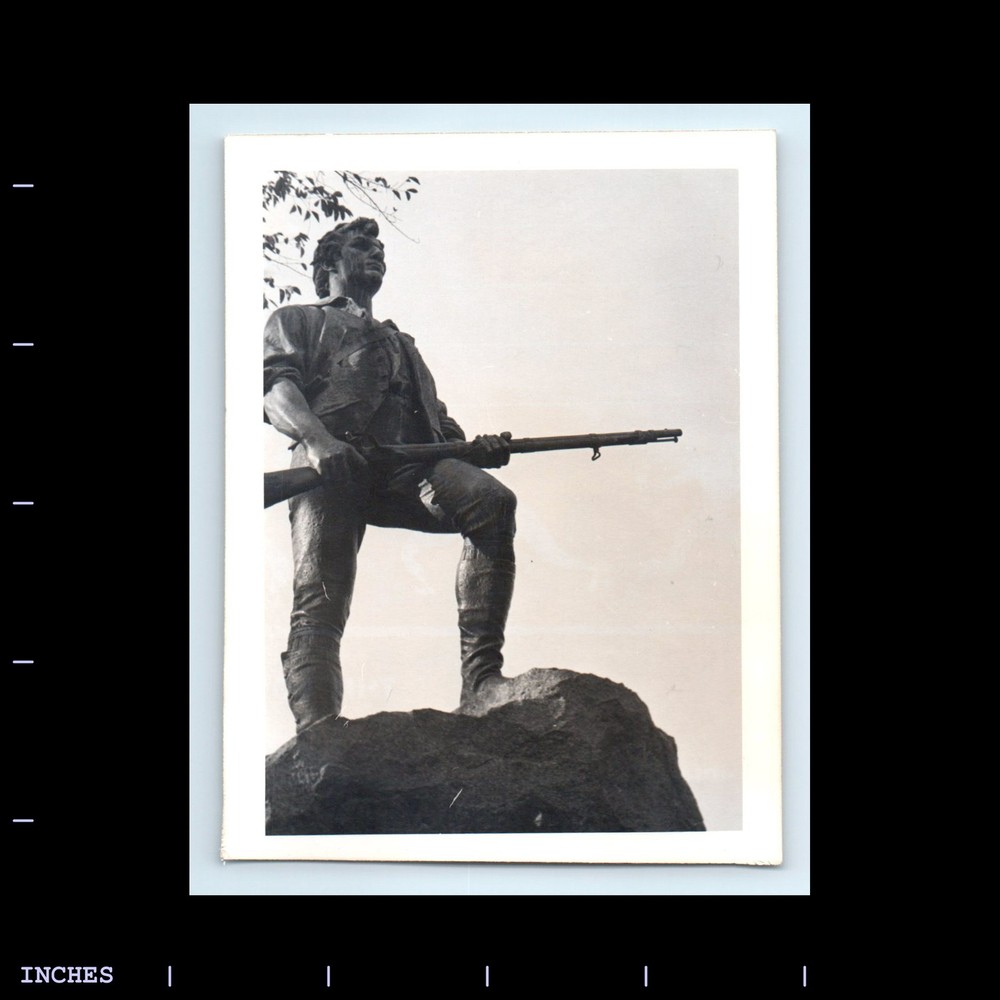 Old Vintage Photo MAN HOLDING RIFLE GUN STATUE MONUMENT