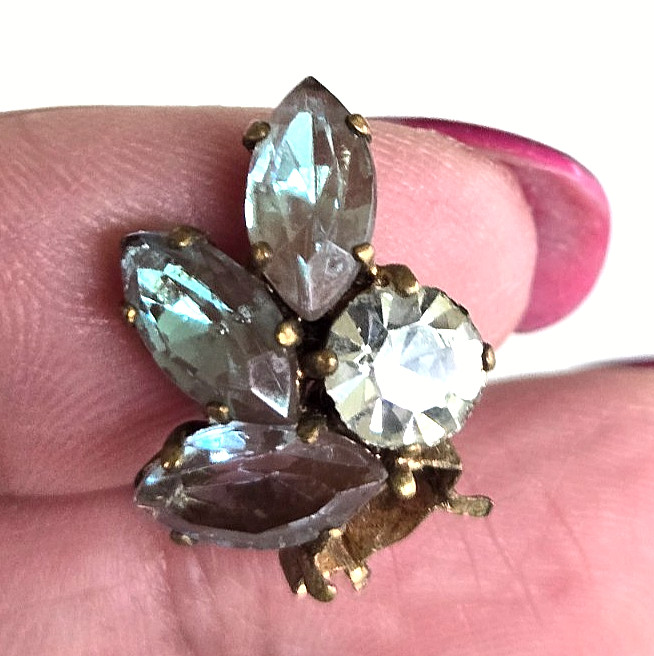1 Vintage Czech Saphiret w/ Clr Rhinestone Single Clip Earring 