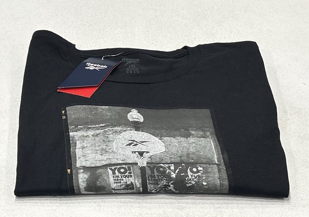 Reebok Men's Regular Fit Short Sleeve Graphic T-Shirt, Black, Size L