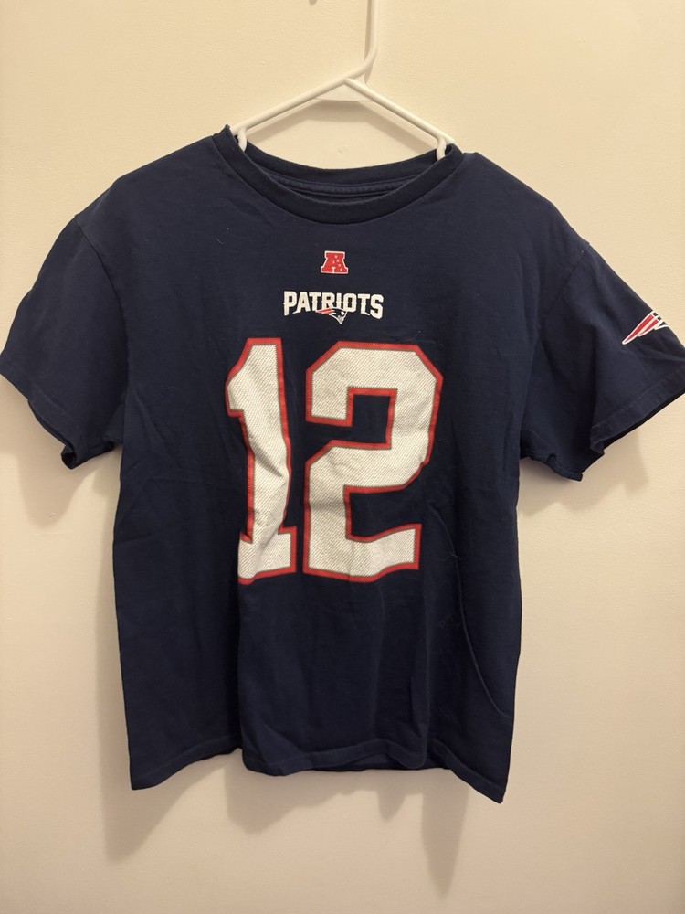 Youth New England Patriots Tom Brady #12 NFL T-Shirt Medium