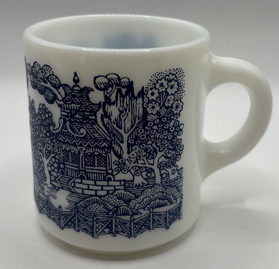 Hazel Atlas Vintage White Milk Glass Coffee Mug Cup Blue WIllow 1950s-60s