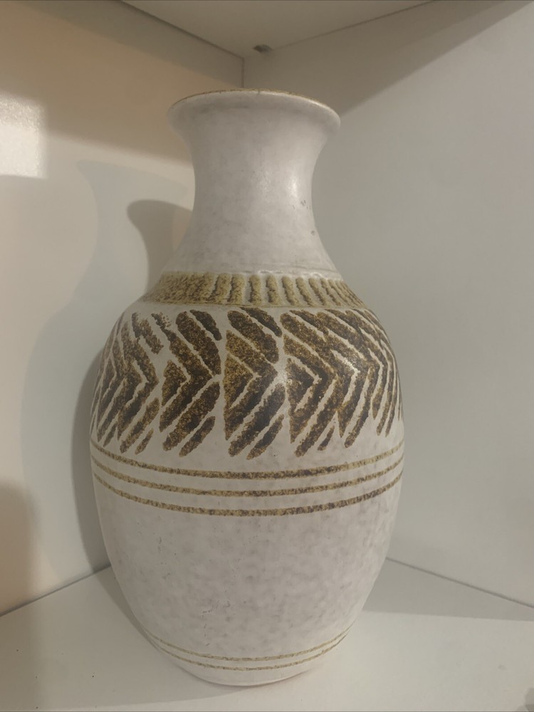 Vintage Pottery Craft USA Vase By Robert Maxwell Beige Brown Geometric Design