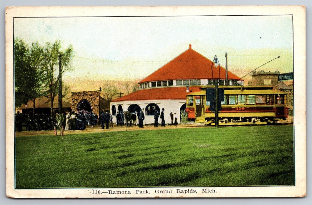 Streetcar 110 At Ramona Park Pavilion Grand Rapids MI C1908 Postcard N16