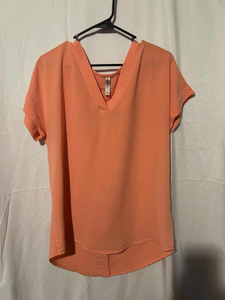 Zenana Outfitters Womens L Orange Solid V-Neck Short Sleeve Woven Blouse