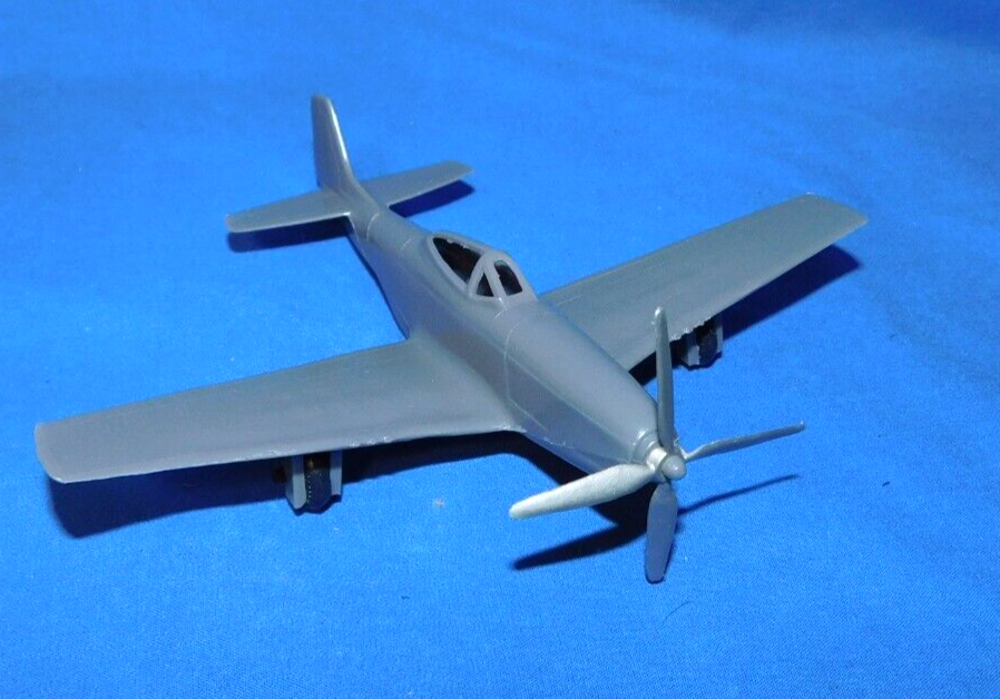 MARX  WWII Battleground Playset P-51 Mustang Out of production W/original Prop