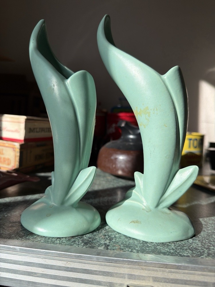 Vintage Art Deco Calla Lily Vase Pair Matte Green Pottery Mid Century Floral