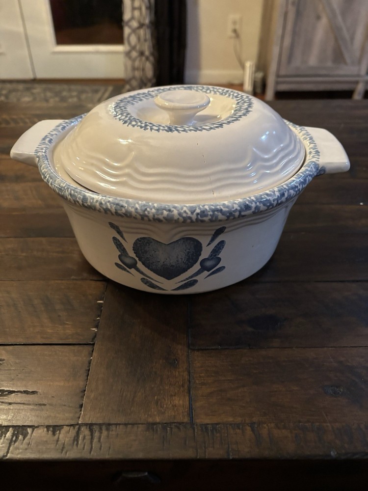 Vintage Corelle Blue Heart Stoneware 2 Handle Covered Casserole Dish 2 qt.