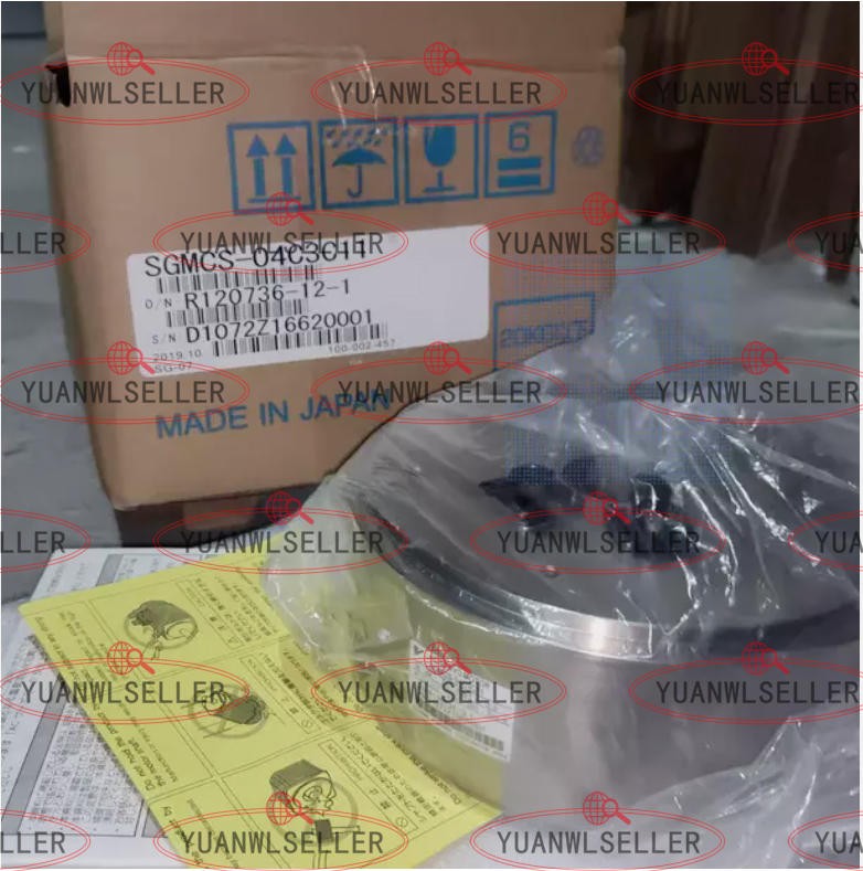 1PCS NEW Yaskawa AC Servo Motor SGMCS-04C3C11