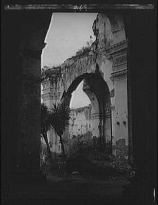 Photo:Antigua Guatemala 1890s Ruined Catholic Church Arch
