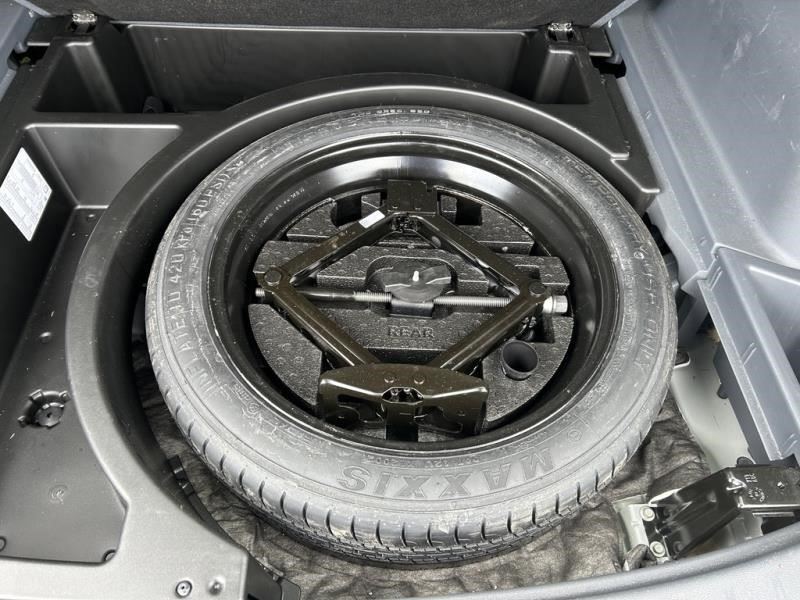 BLAZER    2020 Jack 104557095 NO FOAM TRAY NO SPARE TIRE