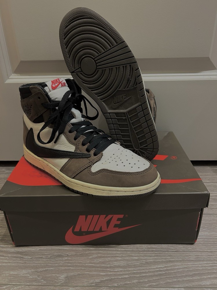 Air Jordan 1 Travis Scott Mocha High Size 8