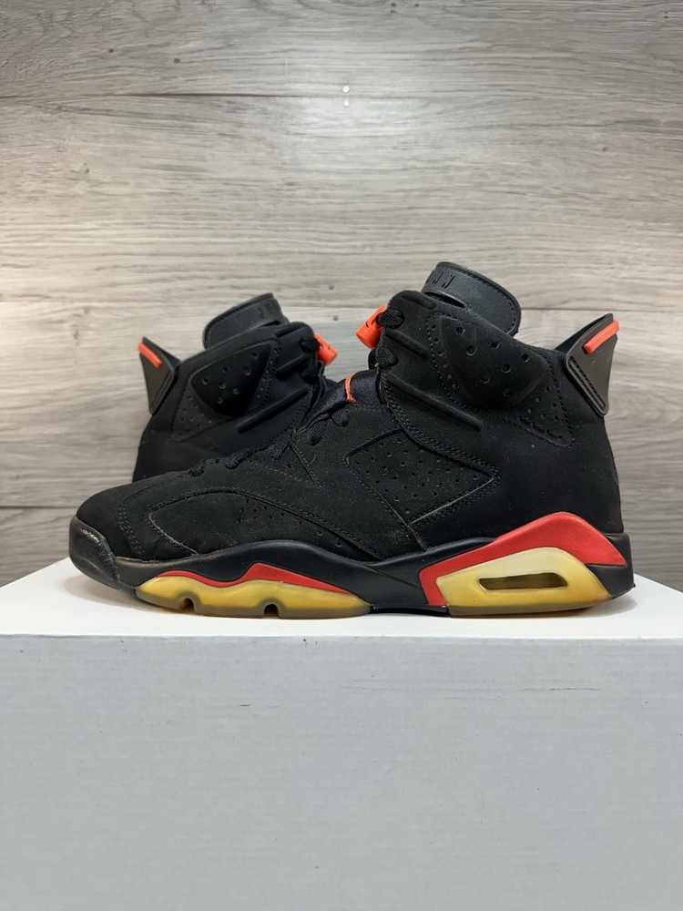 Jordan 6 Retro Infrared - Size 8.5