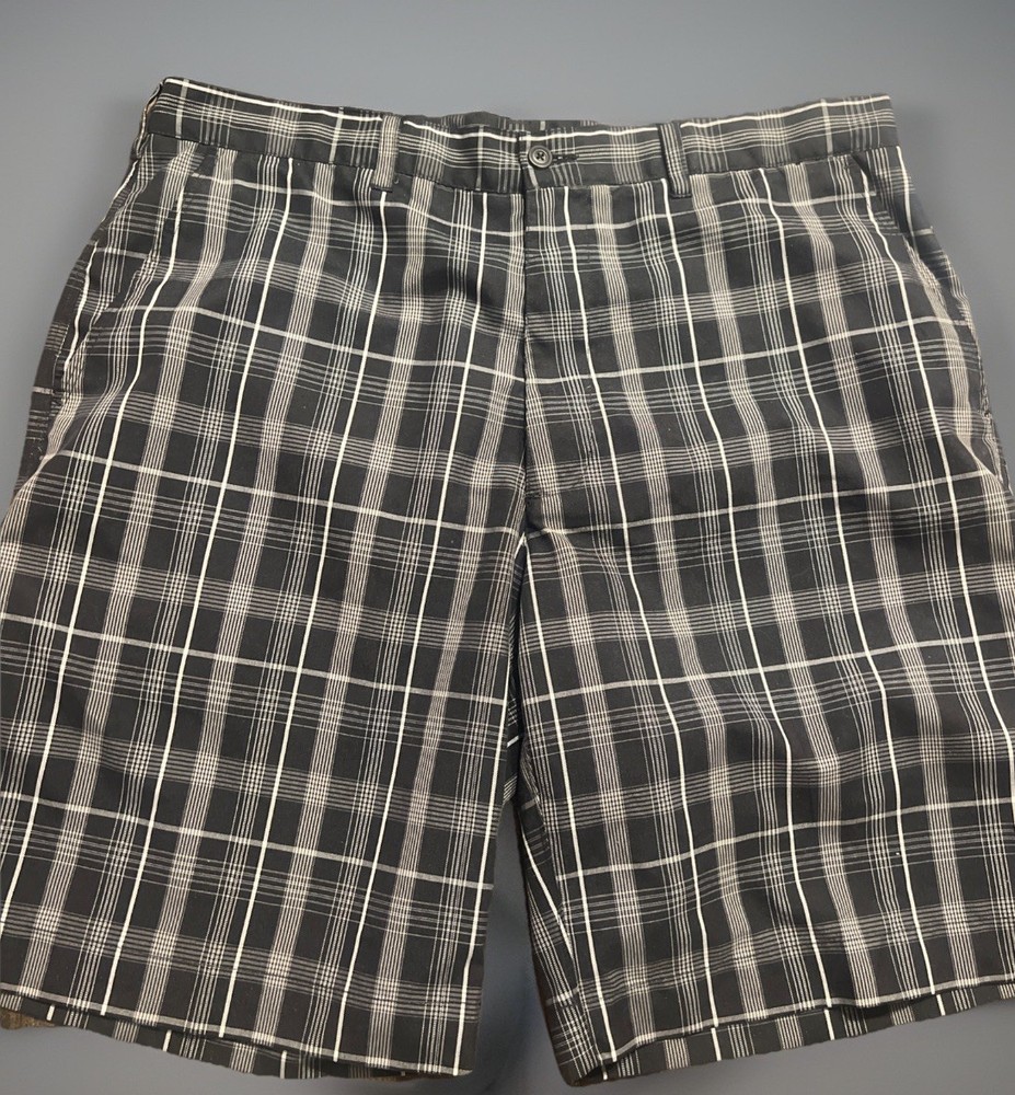 Mens Plaid Golf Shorts Size 36 Black White Performance Lightweight Casual