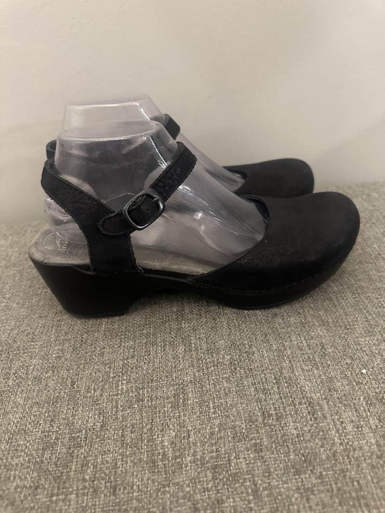 Dansko Women’s Black Leather Mary Jane Clogs Size 40=9.5