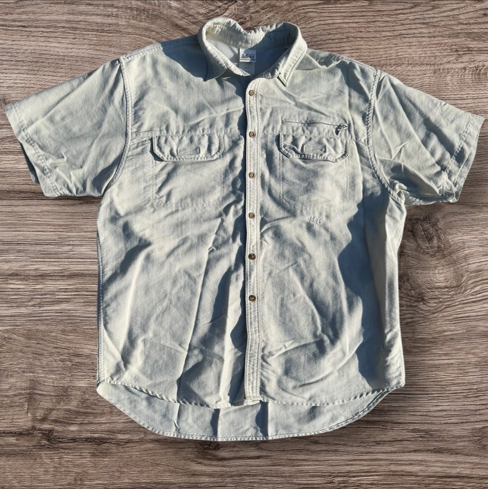 REI Hiking Camp Men’s Large Trail Shirt Vented Short Sleeve Button