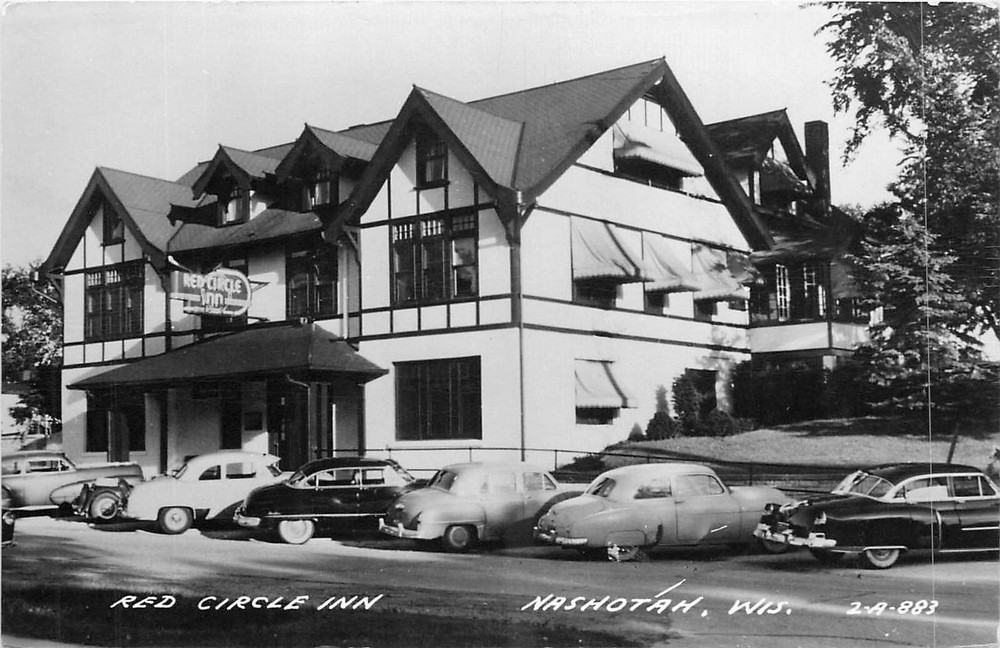 1940s Nashotah Wisconsin Red Circle Inn autos Cook Postcard RPPC 24-11776