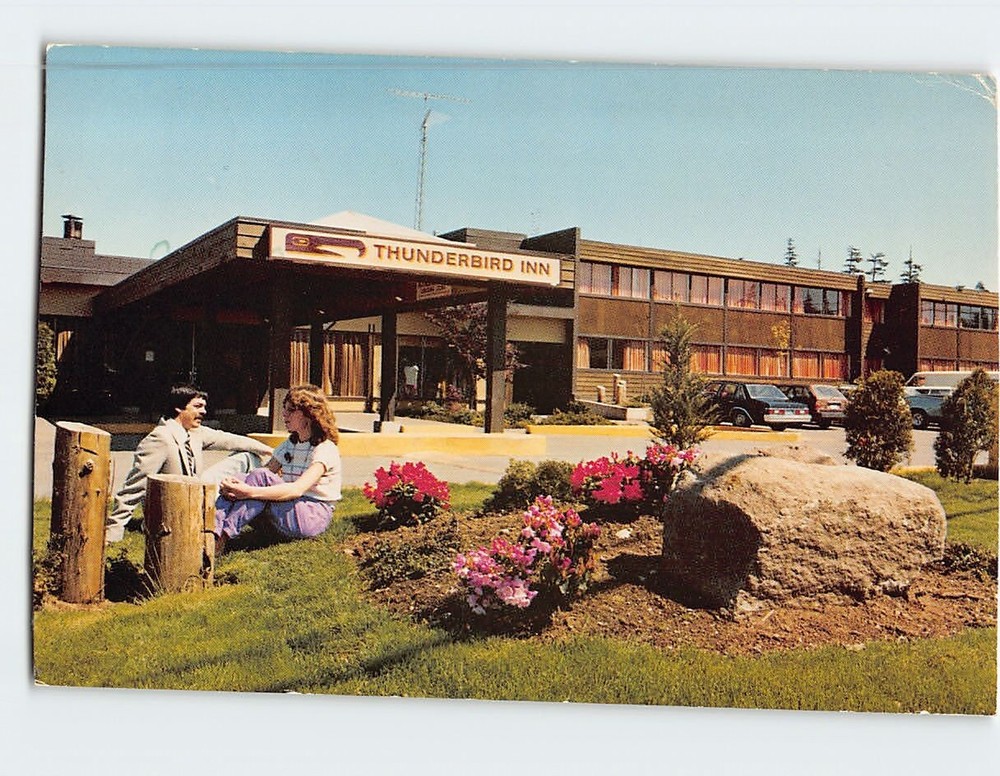 Postcard Thunderbird Inn Port Hardy Canada