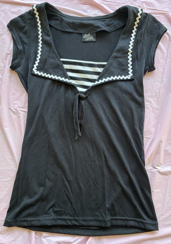 Rock Steady Women’s Shirt Top Striped V-Neck Tie Front Short Sleeve Pinup Sz M