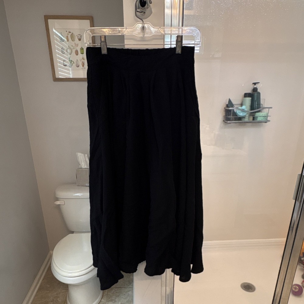 Mable Black Pleated Pull-On Midi Skirt Elastic Waist Solid Women’s M MST7207D