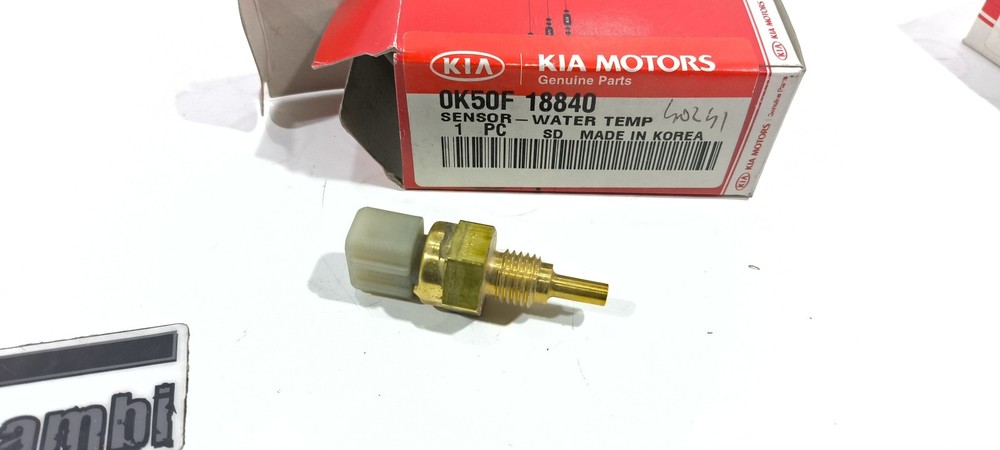 Original Cooling Liquid Temperature Sensor Suitable For KIA Carnival Shuma