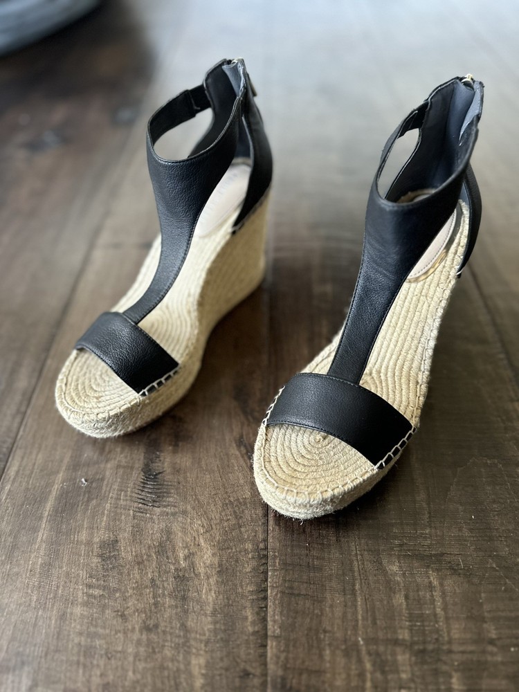 KENNETH COLE Women's Black Olivia Wedge T-Strap Sandals - 9.5