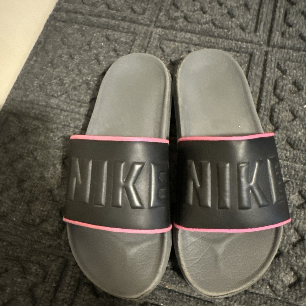 Nike Off Court Slide Womens Sandals Dark Gray Pink Black Size 6 BQ4632-004