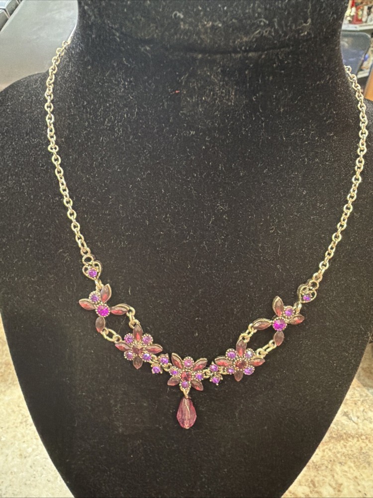 Avon Purple Flower Necklace Vintage