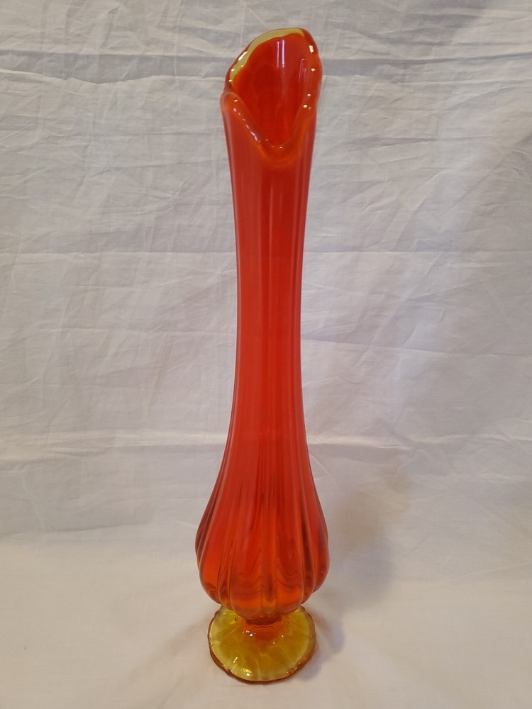 Vintage MCM L.E. Smith Amberina Orange Flame Glass Swung Pedestal Footed Vase