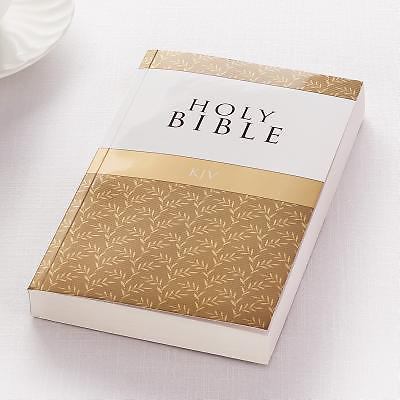KJV Budget Softcover Gold by Christian Art Publishersby Christian Art Publishers | PB | VeryGood