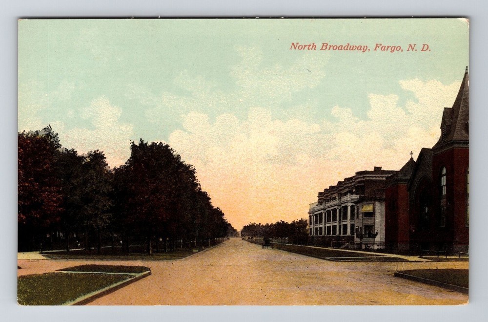 Fargo ND-North Dakota North Broadway Carriage Empty Street  Vintage Postcard