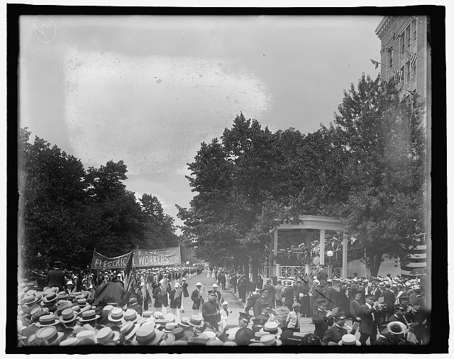 Photo:Washington D.C. A.F. of L. Dedication Electric Workers Parade 1916