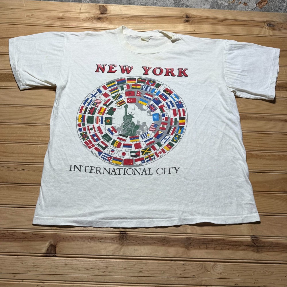 Vintage 90s New York International City Statue of Liberty Flags Graphic Shirt XL