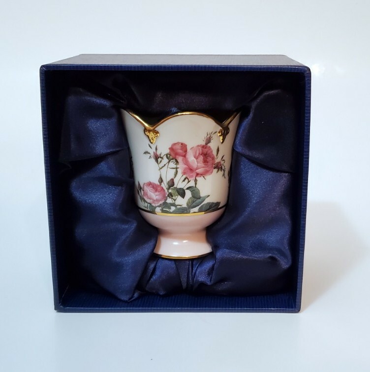 花奉納キャンドルホルダー ティーライト付き The Smithsonian Collection by Goebel