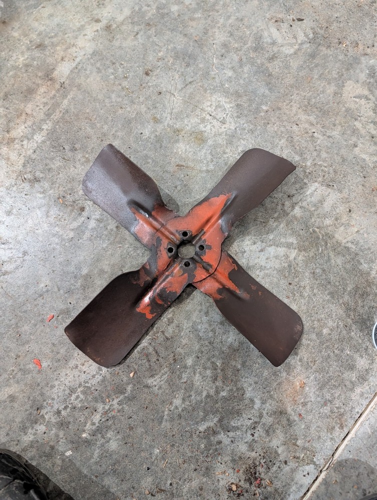 Engine Fan Blade For An Allis Chalmers D15 Tractor