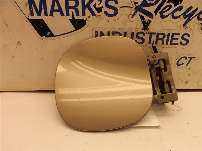 MDX       2003 Fuel Filler Door 153923