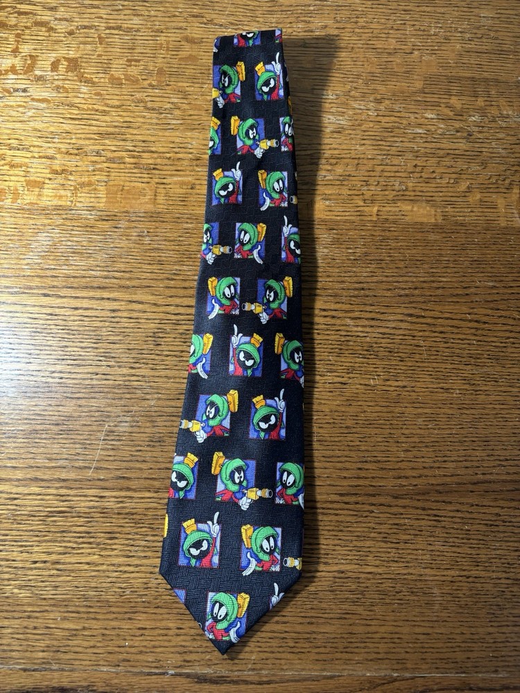 2002 Looney Tunes 100% silk Marvin Martian black character tie