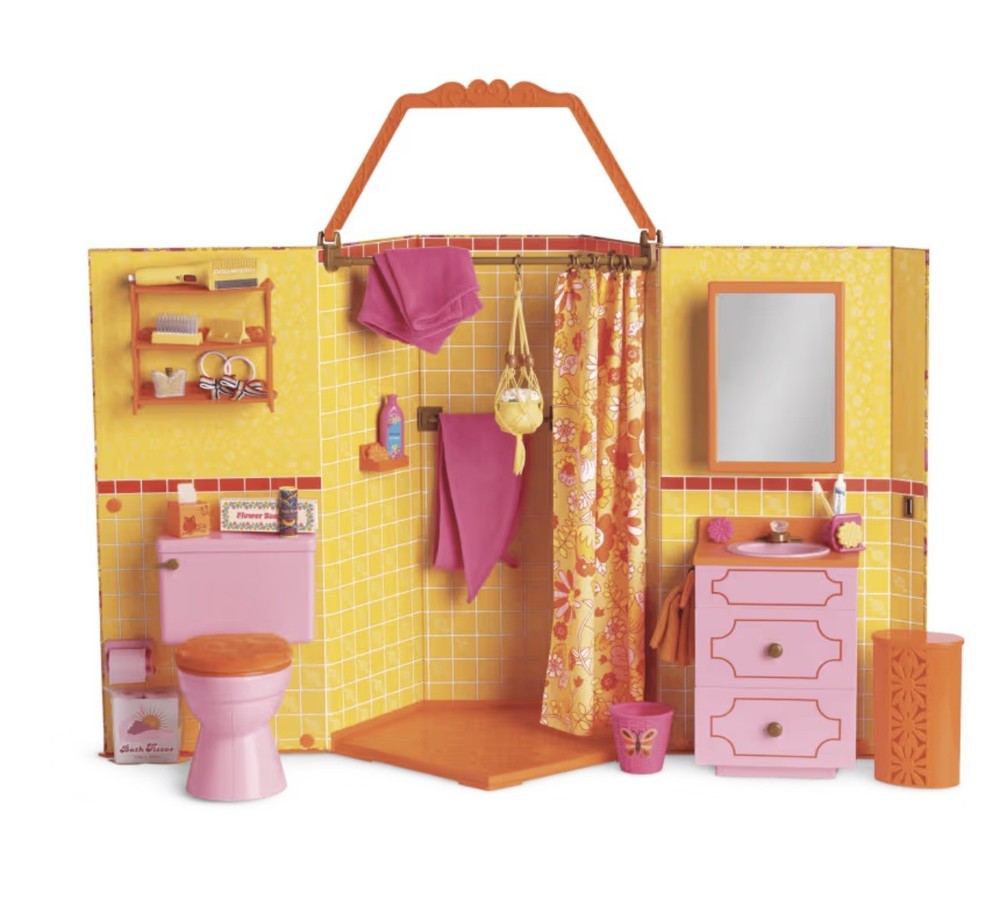 American Girl DYK04 Julie's Groovy Bathroom